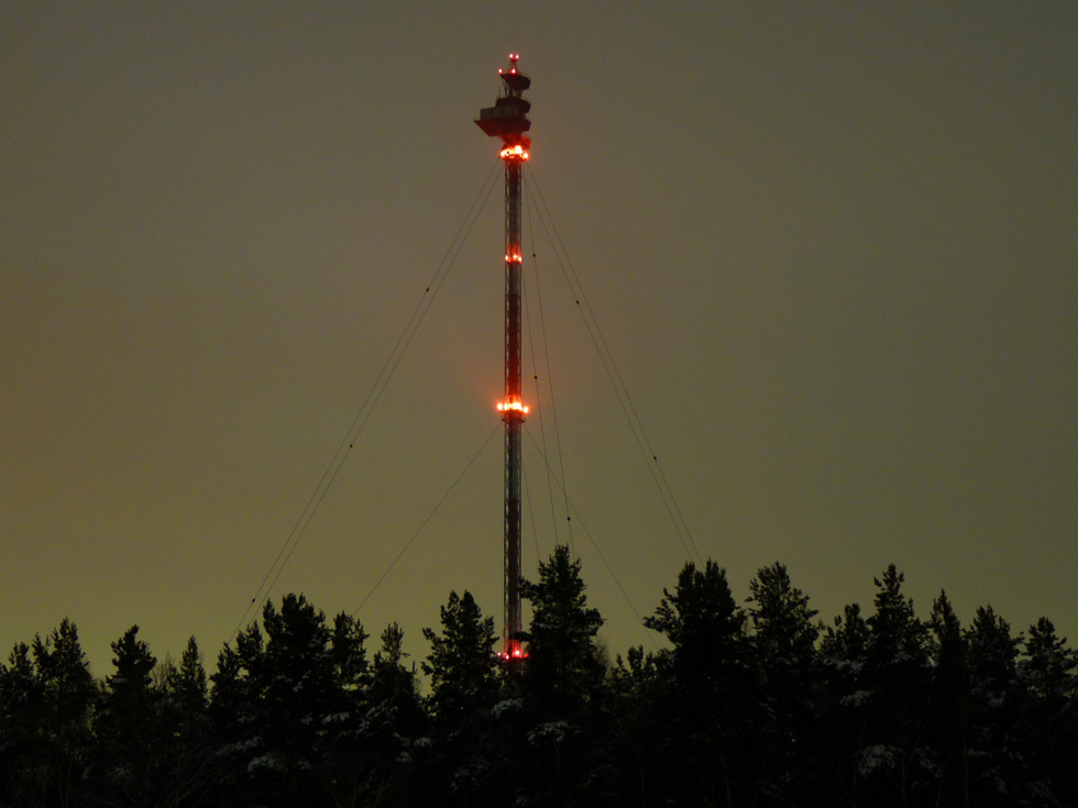 Richtfunkmast Frohnau - Blick vom Gewerbegebiet Hohen Neuendorf